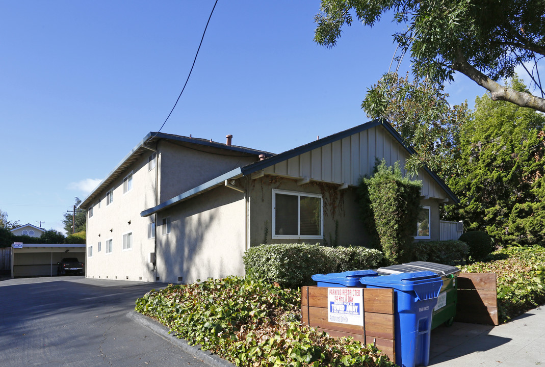 136 TOWNE Ter in Los Gatos, CA - Foto de edificio