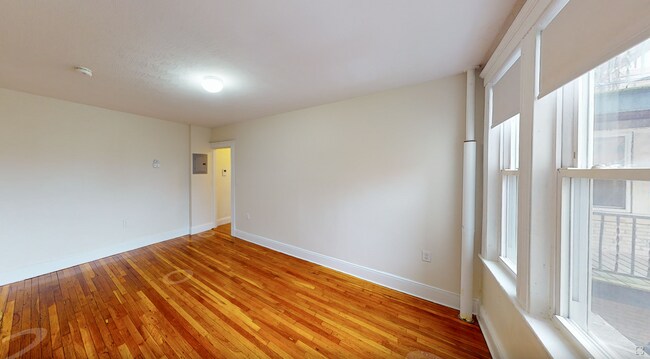 1634 Commonwealth Ave, Unit 14 in Boston, MA - Foto de edificio - Building Photo