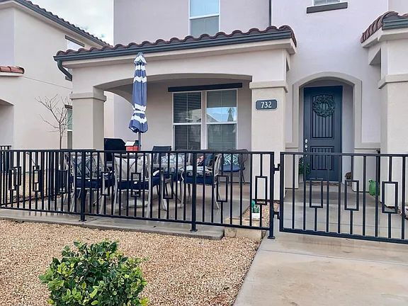 property at 732 W Sunfire Ln