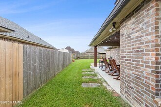 107 Marquee Dr in Broussard, LA - Building Photo - Building Photo
