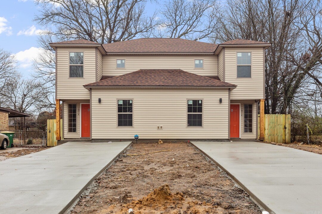 1914 S Dennison St in Little Rock, AR - Building Photo