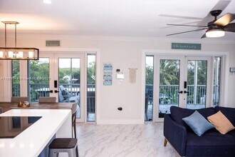 216 La Paloma Rd in Key Largo, FL - Building Photo - Building Photo