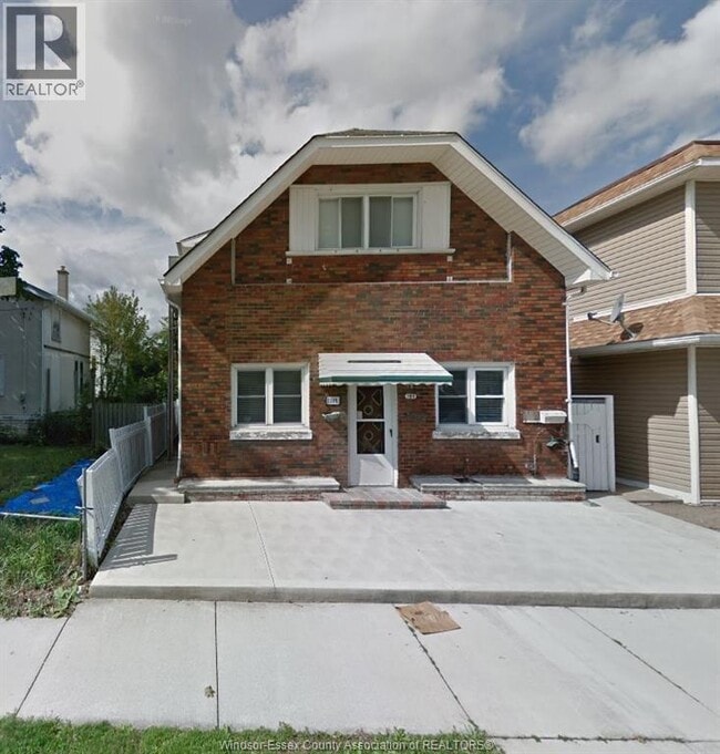 property at 1189 Marion Ave