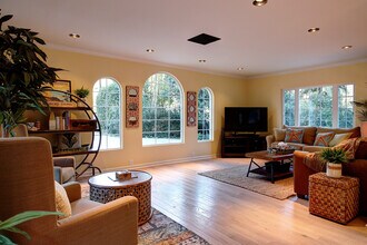 1569 Sycamore Canyon Rd in Santa Barbara, CA - Building Photo - Building Photo