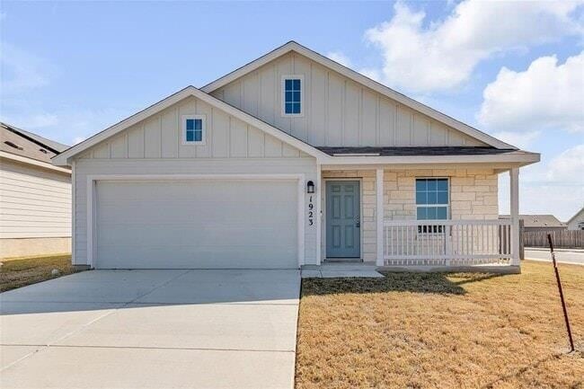 property at 1923 Goldfinch