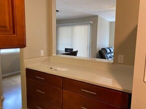 1343 Airport Dr in Tallahassee, FL - Building Photo - Building Photo