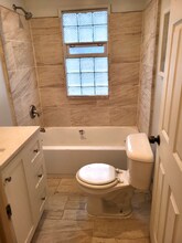 139 Draper Ave, Unit 1 in Waterford, MI - Building Photo - Building Photo