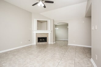 10078 Cross Valley Dr in Cordova, TN - Building Photo - Building Photo