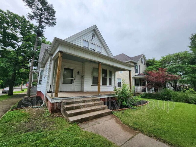 property at 1200 S 7th St