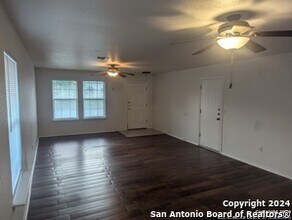 9106 Dublin Green in San Antonio, TX - Building Photo - Building Photo