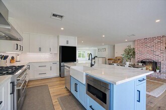 3253 Courtney Dr in Lompoc, CA - Building Photo - Building Photo