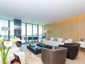 360 Ocean Dr, Unit 304S in Key Biscayne, FL - Building Photo - Building Photo