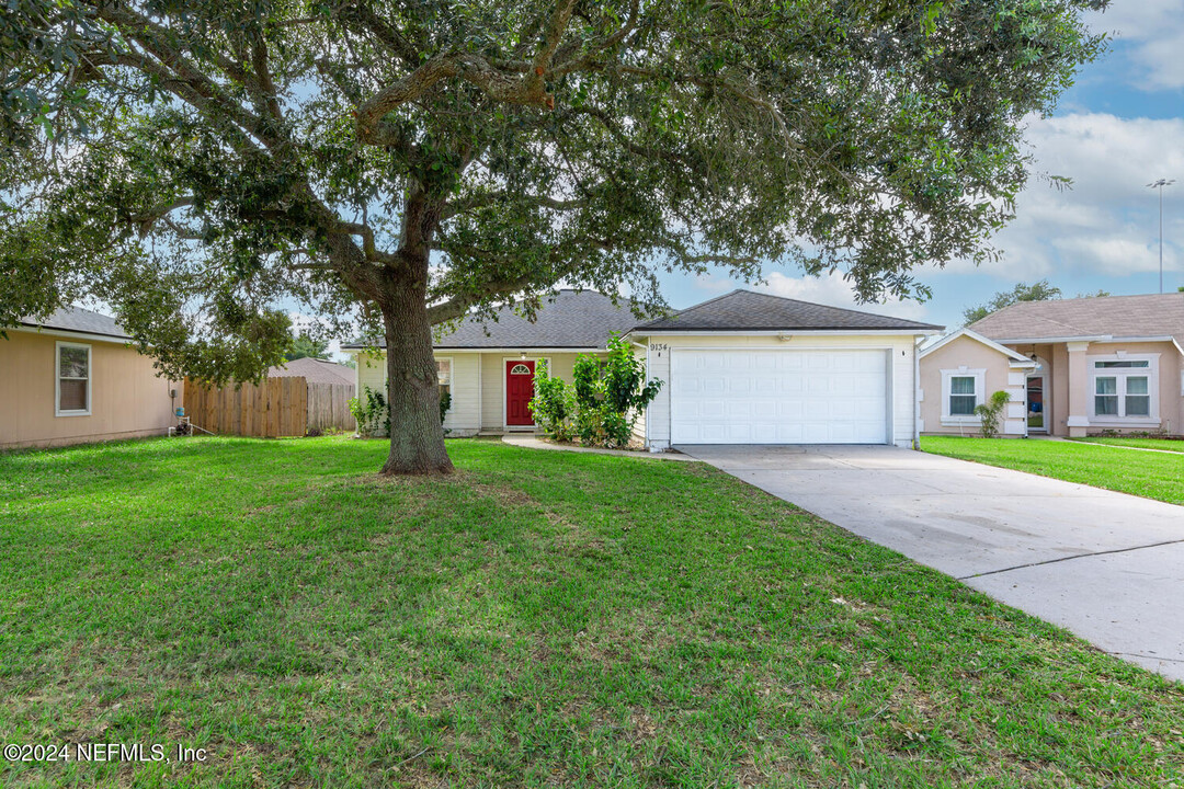 9134 Ridge Brier Ln in Jacksonville, FL - Building Photo