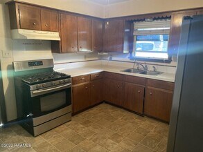 109 Yvonne St in Broussard, LA - Building Photo - Building Photo