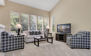 1 143rd Ave SE in Bellevue, WA - Building Photo - Building Photo