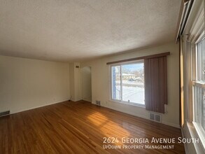 2624 Georgia Ave S in Minneapolis, MN - Building Photo - Building Photo