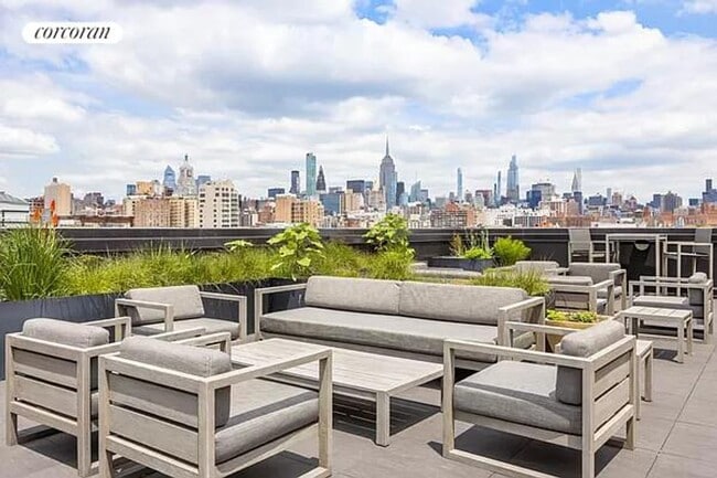 100 Avenue A in New York, NY - Building Photo - Building Photo