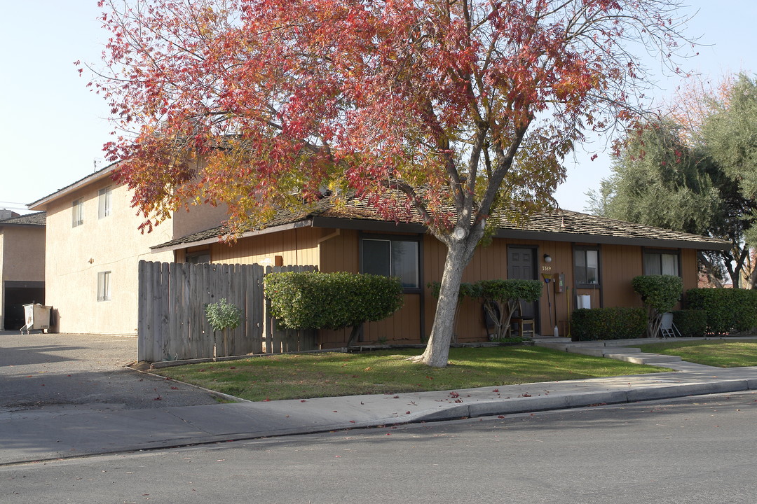 3389 San Mateo Ct in Merced, CA - Foto de edificio