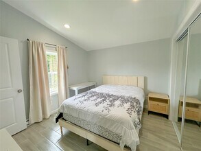 13 Linda Pl in Fishkill, NY - Building Photo - Building Photo