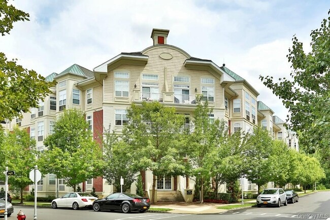 property at 3203 Leeward Dr