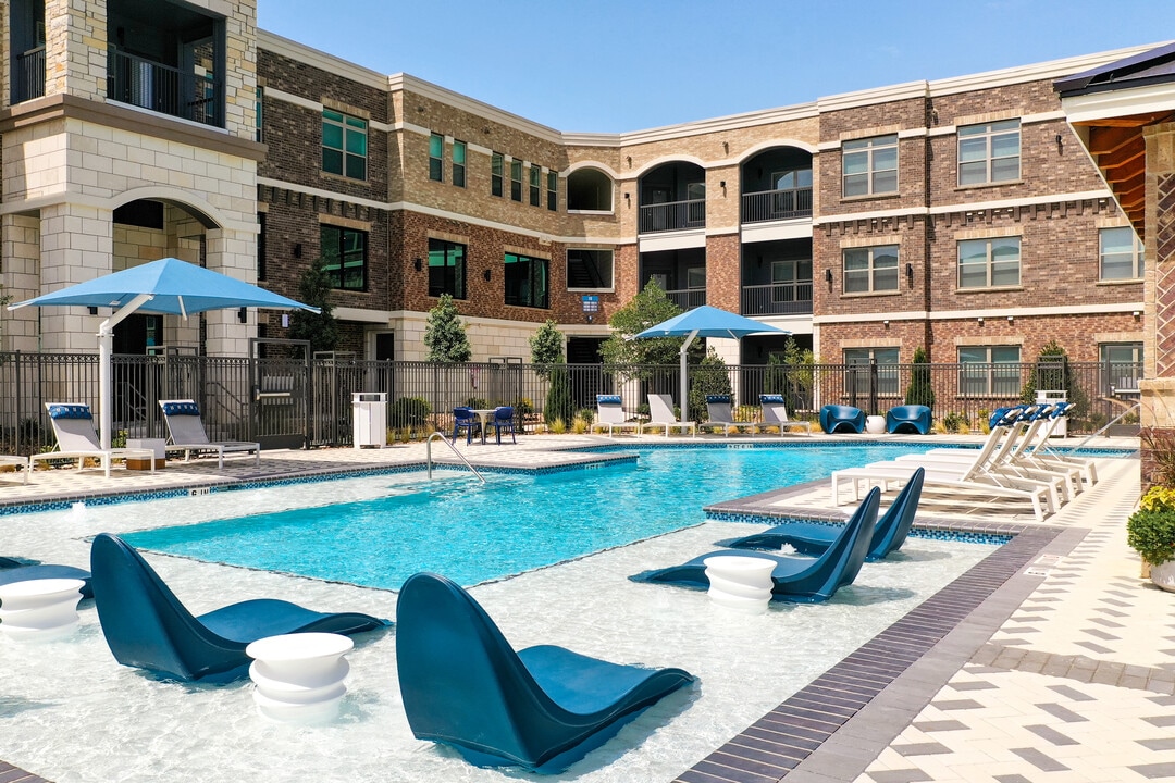 Brea Frisco in Frisco, TX - Foto de edificio