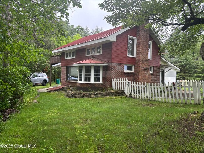property at 148 Edie Rd
