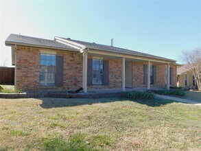 4816 Roberts Dr in The Colony, TX - Building Photo - Building Photo
