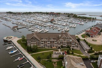 4 Gas Light Dr in Racine, WI - Building Photo - Building Photo