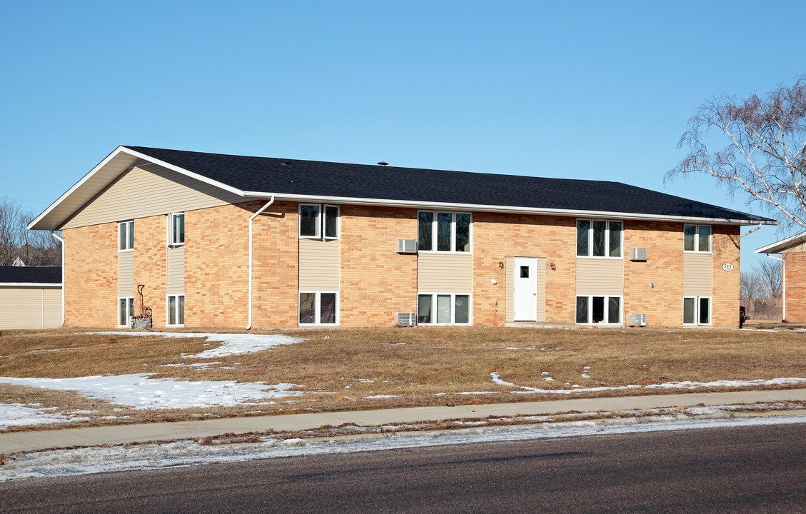 Wood Creek Estates Apartments in St. Joseph, MN - Building Photo