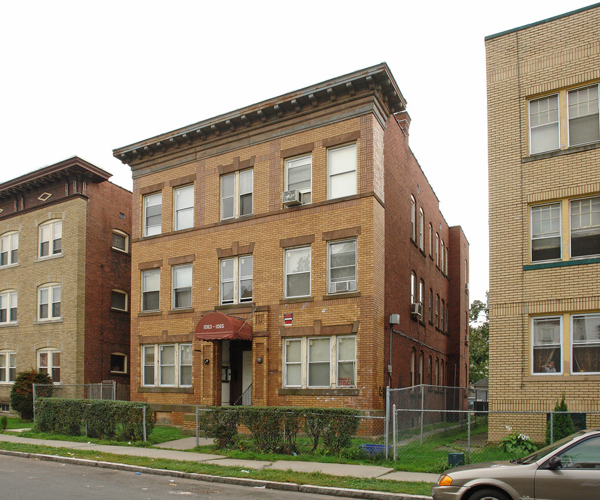 1063-1065 Capitol Ave in Hartford, CT - Building Photo