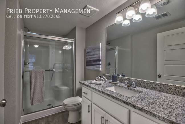 property at 12321 S Chelsea St