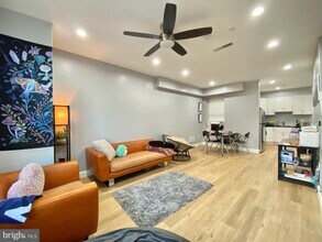 1932 N 8th St in Philadelphia, PA - Foto de edificio - Building Photo