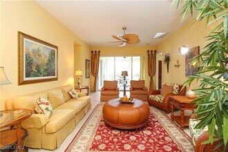 9224 Campanile Cir in Naples, FL - Building Photo - Building Photo