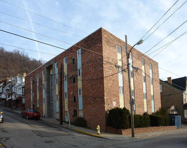 LINDEN HOUSE in Pittsburgh, PA - Building Photo - Building Photo