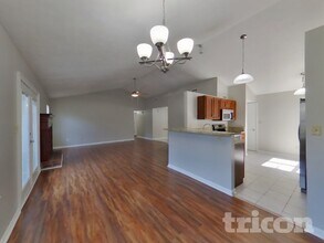 6044 McClellan Ct in Indianapolis, IN - Building Photo - Building Photo