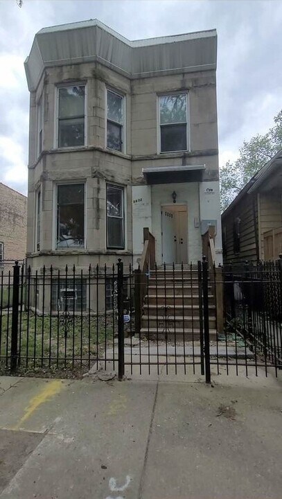 5632 S Lowe Ave in Chicago, IL - Building Photo