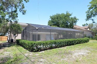 106 Shore Dr in Longwood, FL - Building Photo - Building Photo