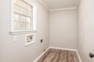 709 Ponderosa Dr in Starkville, MS - Building Photo - Building Photo