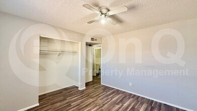 404 E Quail Ave in Apache Junction, AZ - Building Photo - Building Photo