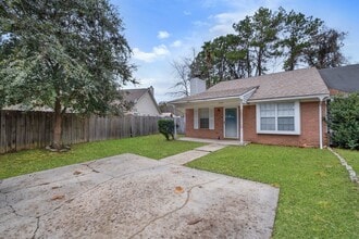 2424 Ian Dr in Tallahassee, FL - Building Photo - Building Photo