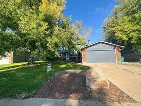 2012 Langshire Dr in Fort Collins, CO - Building Photo