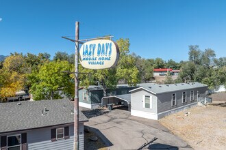 Welcome to Lazy Days Mobile Home Village! in Colorado Springs, CO - Foto de edificio - Building Photo