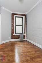 410 E 13th St in New York, NY - Building Photo - Building Photo