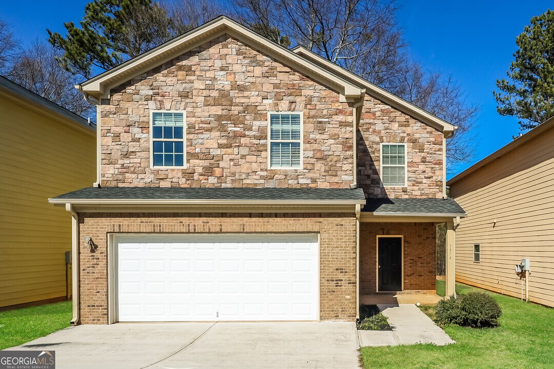 1474 Persimmon Trce in Morrow, GA - Building Photo
