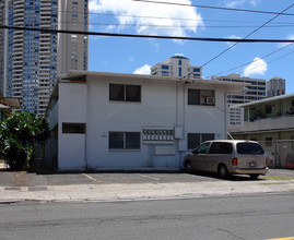 2311 Fern St in Honolulu, HI - Building Photo - Building Photo