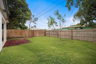 633 55th St in West Palm Beach, FL - Building Photo - Building Photo