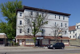 502-510 Dexter St in Central Falls, RI - Building Photo