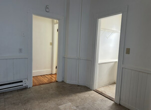 265 Park St, Unit 1 in Boston, MA - Building Photo - Building Photo