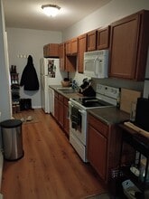 33 Park St, Unit Apt 1 in Canton, NY - Foto de edificio - Building Photo