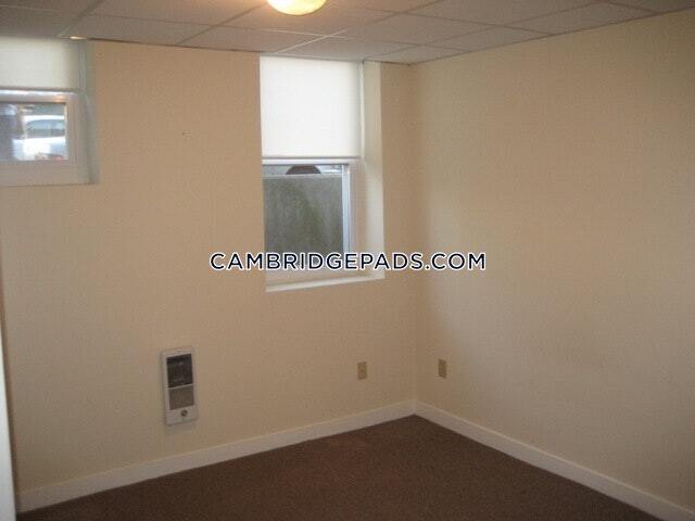 1622 Massachusetts Ave in Cambridge, MA - Building Photo